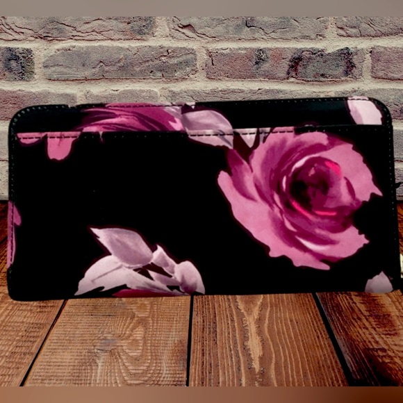 Kate spade zip around wallet with roses - Picture 2 of 12
